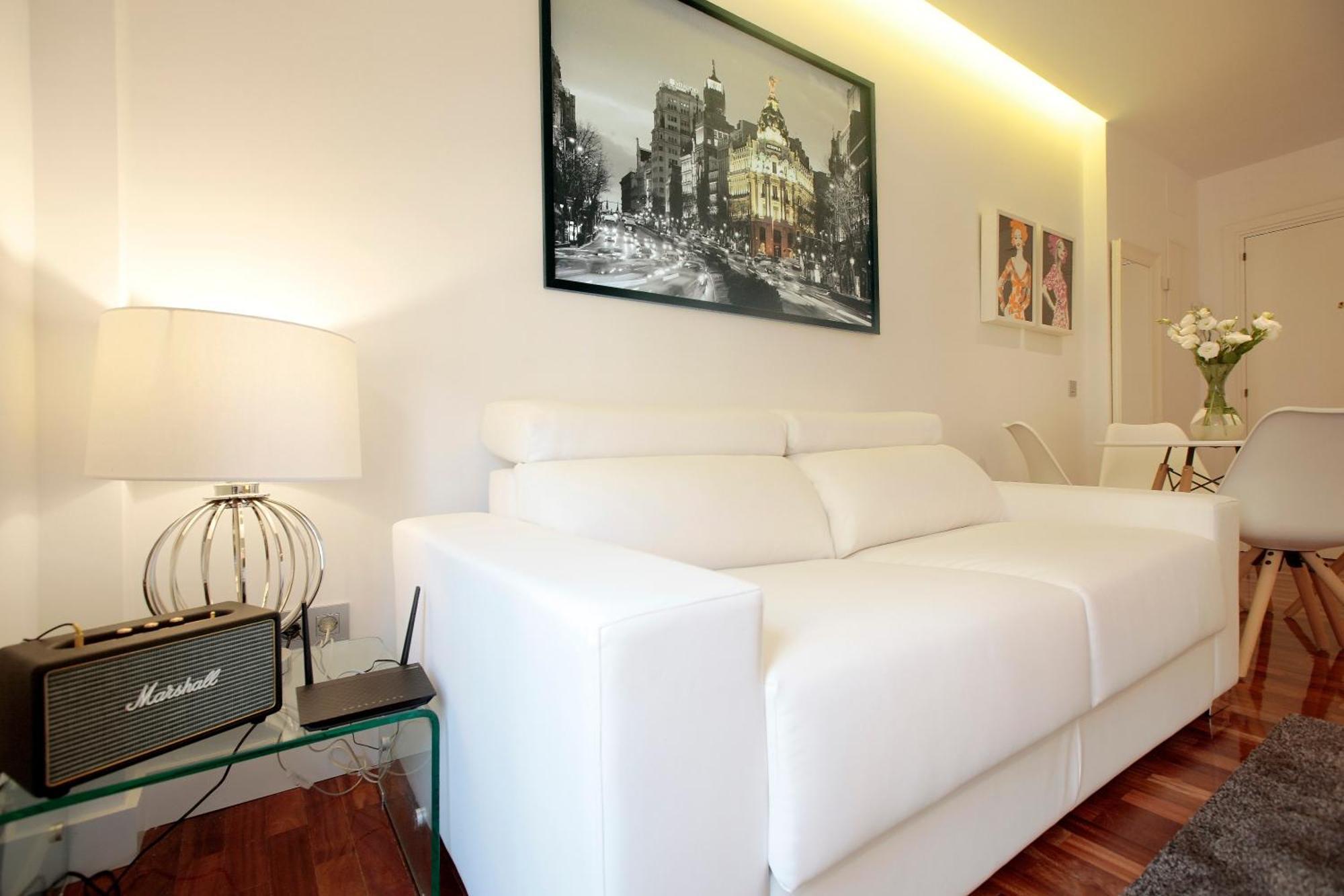 Malasana Center Madrid Kültér fotó